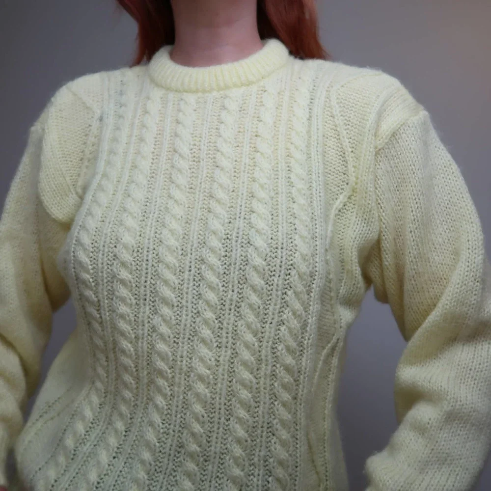 Vintage 80s Golden Sheep yellow cable knit sweater - Picture 3 of 5